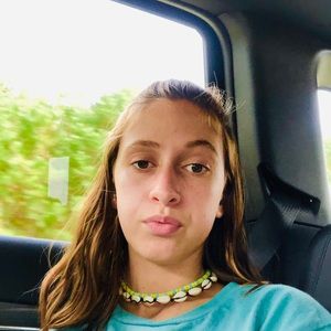 Meet your Posher, Adelai